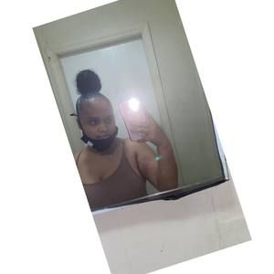 Meet your Posher, Fatima